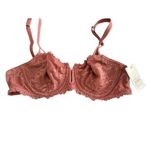 Woman’s Balconette underwire bra NWT